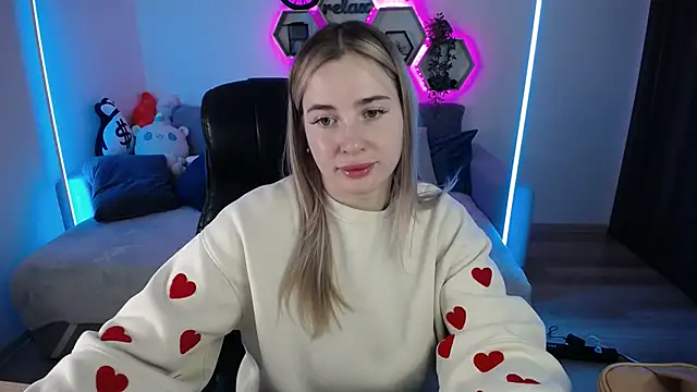 Snapshot of SabrinViolet chatting on October 28, 2025, 9:08 am SabrinViolet online show from October 28, 2025, 9:08 am