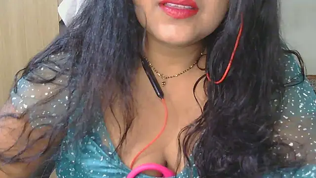 Snapshot of Cute_Ruhi99 chatting on October 5, 2025, 7:21 am Cute Ruhi99 online show from October 5, 2025, 7:21 am