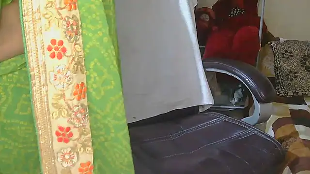 Snapshot of Cute_Ruhi99 chatting on September 24, 2025, 7:48 am Cute Ruhi99 online show from September 24, 2025, 7:48 am