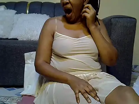 Snapshot of Sexy_Kezzy chatting on February 12, 2026, 10:20 pm Sexy Kezzy online show from February 12, 2026, 10:20 pm