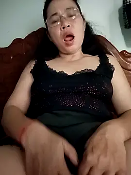 Sexy-asslove90 online show from October 8, 2025, 1:29 am