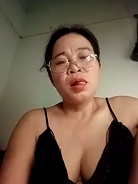 Sexy-asslove90 online show from October 4, 2025, 7:32 am