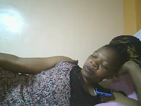 Snapshot of clakemmy250 chatting on January 1, 2025, 8:45 am clakemmy250 online show from January 1, 2025, 8:45 am