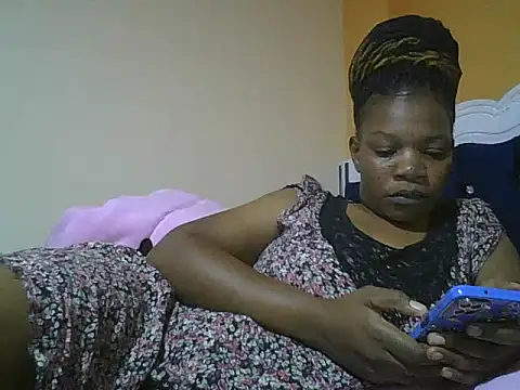 Snapshot of clakemmy250 chatting on January 1, 2025, 6:49 pm clakemmy250 online show from January 1, 2025, 6:49 pm