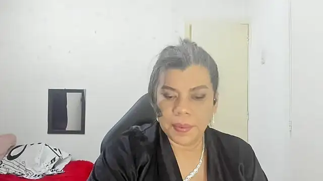 vikyadams online show from October 8, 2025, 2:57 am