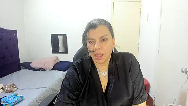 vikyadams online show from October 25, 2025, 11:20 am