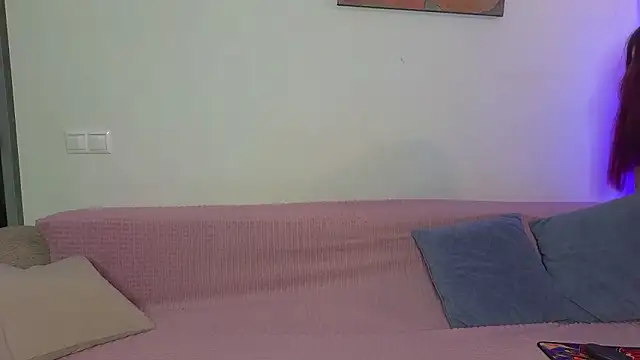 MaxMia online show from February 19, 2026, 6:54 am