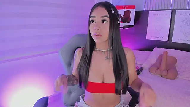 Snapshot of Violet_spencer chatting on October 9, 2025, 7:58 pm Violet spencer online show from October 9, 2025, 7:58 pm