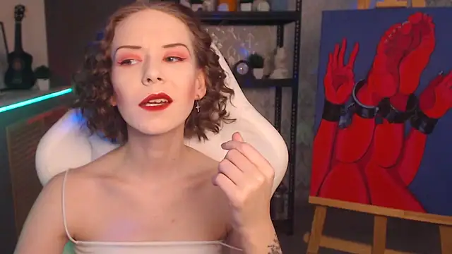 Snapshot of FascinatingEyess chatting on October 12, 2025, 6:09 pm FascinatingEyess online show from October 12, 2025, 6:09 pm