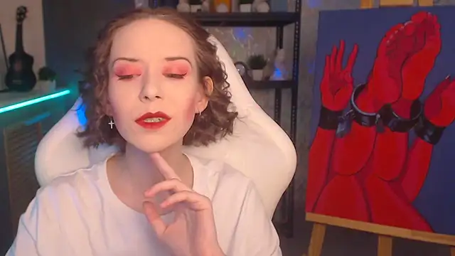 Snapshot of FascinatingEyess chatting on September 28, 2025, 6:48 pm FascinatingEyess online show from September 28, 2025, 6:48 pm