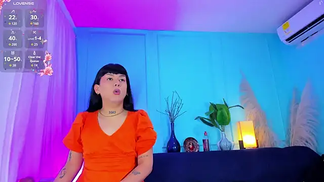 Snapshot of yossi_peach_cute chatting on June 22, 2026, 8:28 pm yossi peach cute online show from June 22, 2026, 8:28 pm