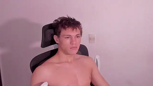 laurent nova online show from April 5, 2026, 1:07 pm