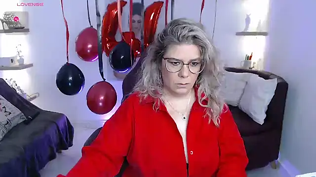 zehra sanem online show from May 14, 2026, 2:03 pm