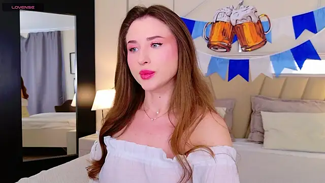 Snapshot of Jullia_Carter chatting on October 2, 2025, 6:06 am Jullia Carter online show from October 2, 2025, 6:06 am