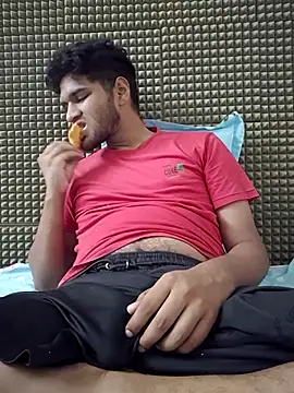 Snapshot of mykecockslong chatting on October 22, 2025, 9:42 am mykecockslong online show from October 22, 2025, 9:42 am