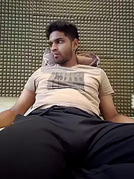 Snapshot of mykecockslong chatting on October 5, 2025, 10:28 am mykecockslong online show from October 5, 2025, 10:28 am