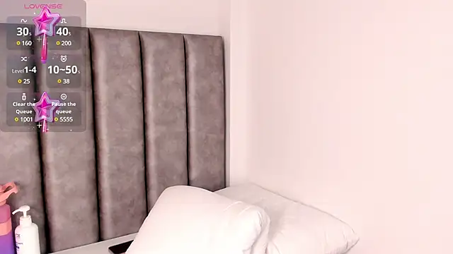 Katy thompson  online show from March 3, 2025, 9:24 am