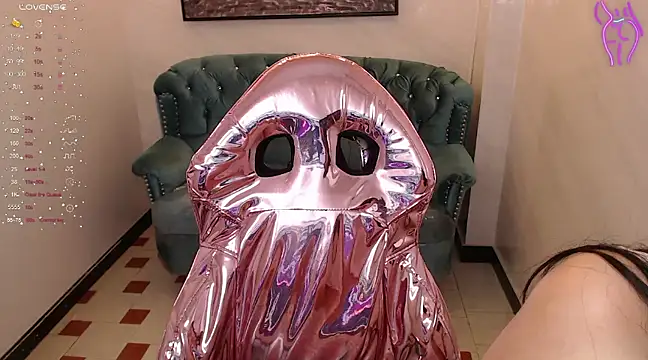 Snapshot of _lucy_v chatting on February 21, 2025, 7:56 am lucy v online show from February 21, 2025, 7:56 am