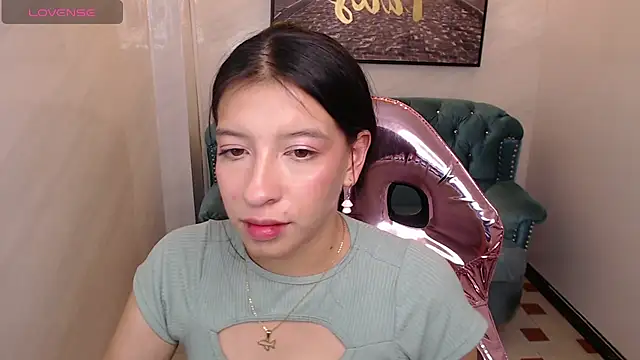 Snapshot of _lucy_v chatting on March 13, 2025, 10:26 am lucy v online show from March 13, 2025, 10:26 am