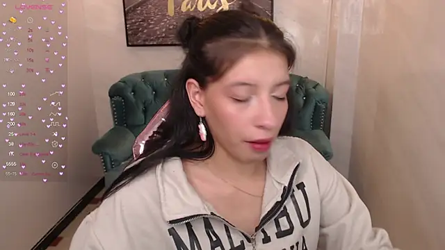 Snapshot of _lucy_v chatting on January 30, 2025, 6:24 am lucy v online show from January 30, 2025, 6:24 am