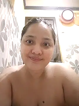Snapshot of hairywetjhing chatting on June 4, 2026, 11:04 am hairywetjhing online show from June 4, 2026, 11:04 am