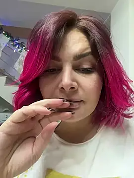 RissaRheys online show from December 18, 2024, 4:42 am