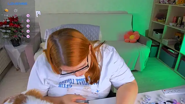 Melissa Purr online show from December 5, 2024, 1:11 pm