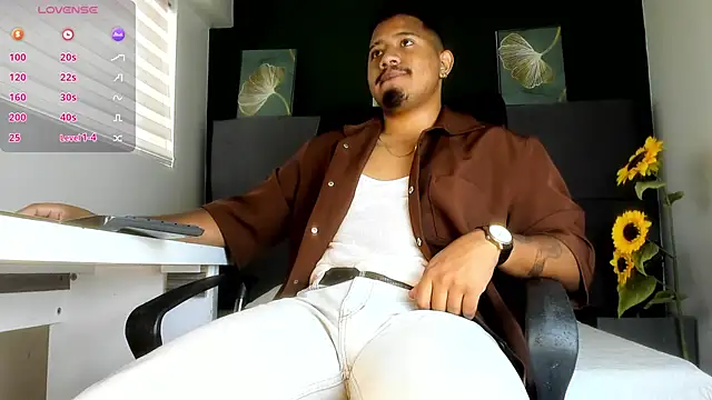 Snapshot of Jan_Flp chatting on October 13, 2025, 1:02 pm Jan Flp online show from October 13, 2025, 1:02 pm