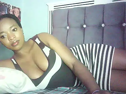 Cryaluna online show from March 13, 2026, 7:24 am