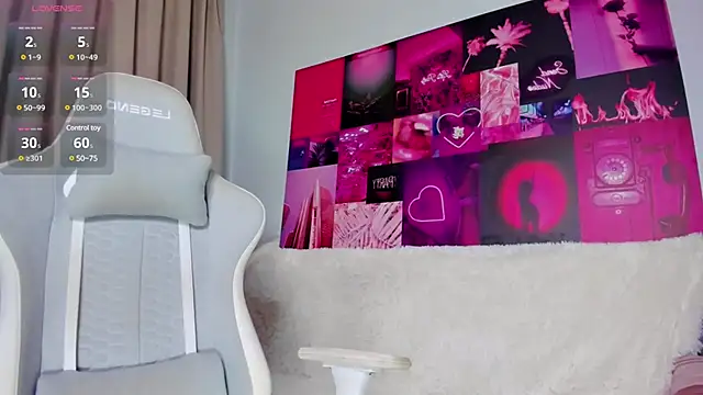 Snapshot of Kate_Burleskk chatting on February 28, 2025, 1:58 am Kate Burleskk online show from February 28, 2025, 1:58 am