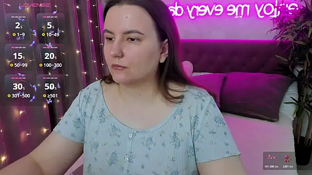 FeralPeach online show from April 5, 2026, 4:30 am