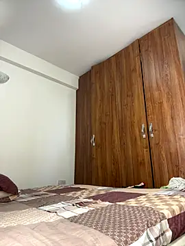 Snapshot of Rose_berry chatting on September 24, 2025, 12:11 pm Rose berry online show from September 24, 2025, 12:11 pm