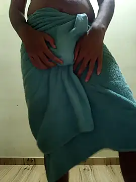Collegeboywithbigweapan21 online show from May 6, 2026, 4:44 pm