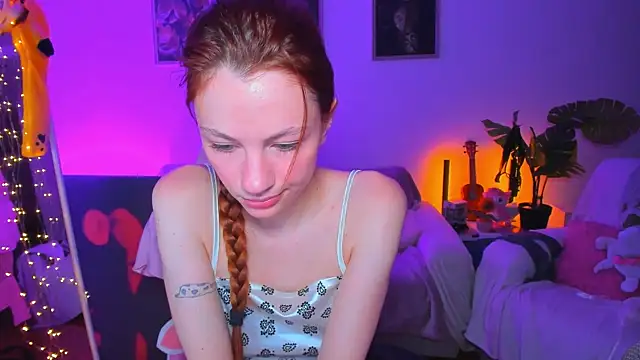 Alyssa Smitt online show from October 16, 2025, 12:19 am