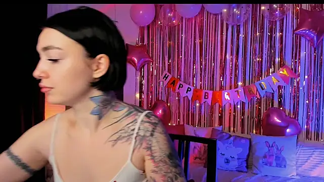 Magic Allie online show from October 6, 2025, 7:25 pm