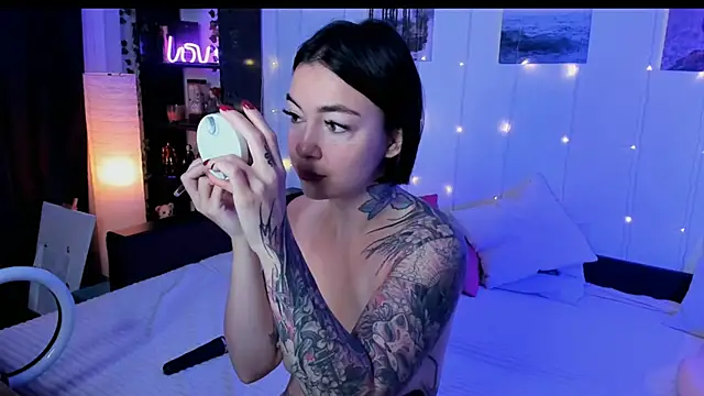 Magic Allie online show from November 14, 2025, 6:50 am