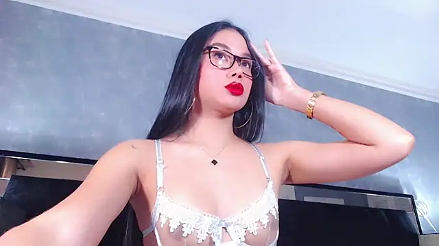 JasmineMoore online show from February 18, 2025, 5:53 pm