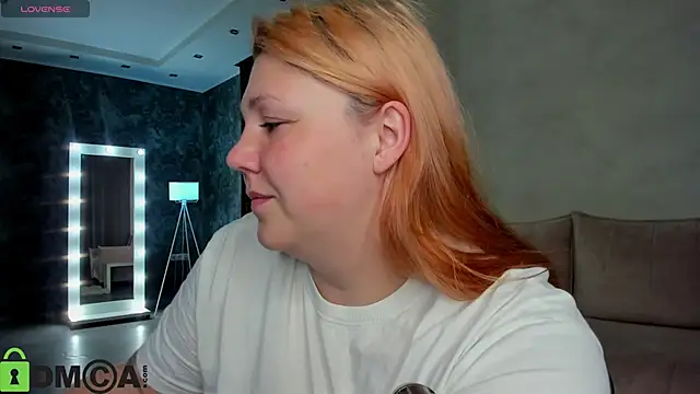 Snapshot of Ruth_Oliver chatting on September 28, 2025, 12:06 am Ruth Oliver online show from September 28, 2025, 12:06 am