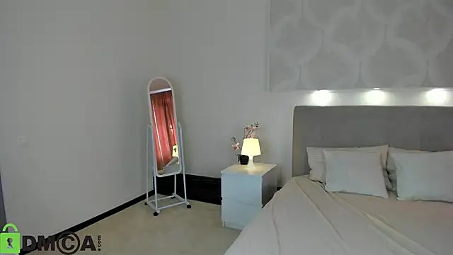 Snapshot of Ruth_Oliver chatting on September 25, 2025, 8:20 am Ruth Oliver online show from September 25, 2025, 8:20 am