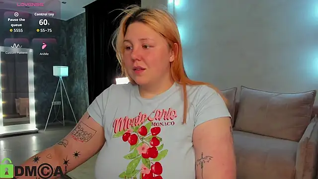 Snapshot of Ruth_Oliver chatting on October 21, 2025, 1:05 am Ruth Oliver online show from October 21, 2025, 1:05 am