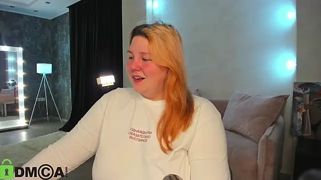 Snapshot of Ruth_Oliver chatting on October 28, 2025, 1:06 am Ruth Oliver online show from October 28, 2025, 1:06 am