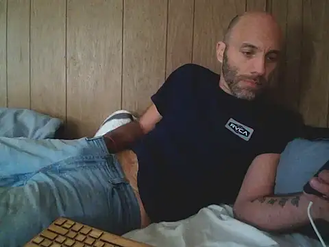 Snapshot of Disdikisgr8x5 chatting on December 31, 2024, 9:39 pm Disdikisgr8x5 online show from December 31, 2024, 9:39 pm