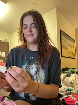 Snapshot of SafeinouterSpace chatting on October 3, 2025, 8:49 am SafeinouterSpace online show from October 3, 2025, 8:49 am