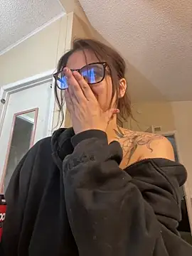 Snapshot of SafeinouterSpace chatting on September 17, 2025, 3:41 am SafeinouterSpace online show from September 17, 2025, 3:41 am