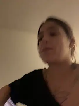 Snapshot of SafeinouterSpace chatting on September 29, 2025, 6:31 am SafeinouterSpace online show from September 29, 2025, 6:31 am