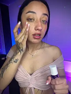 Ady 18 online show from April 6, 2026, 8:32 pm