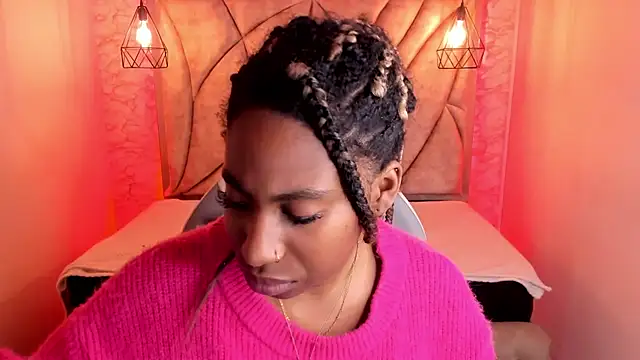 Queen perla  online show from February 20, 2025, 12:36 pm