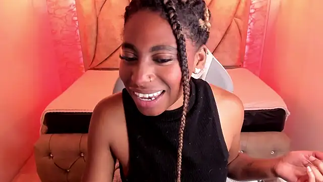 Queen perla  online show from February 6, 2025, 4:03 pm