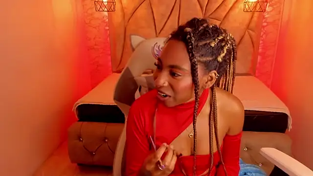 Queen perla  online show from February 14, 2025, 3:26 pm