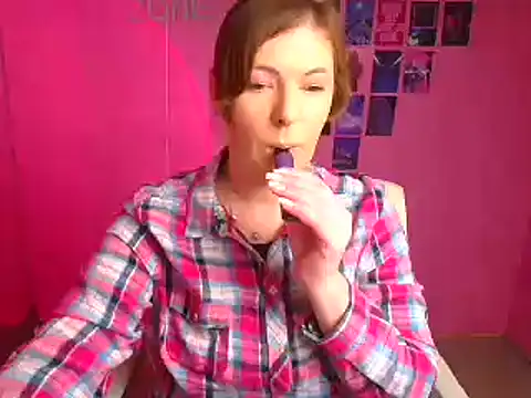 Lissmilf online show from November 14, 2025, 12:42 pm